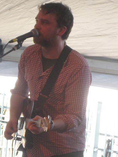 frightened_rabbit.jpg