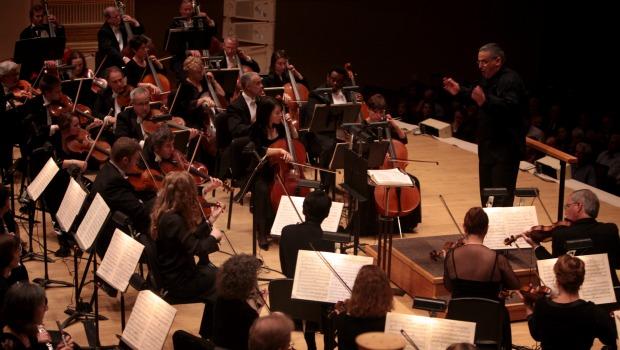 Stefan Sanderling, principal conductor of the Toledo Symphony conducts Shostakovich's Symphony No. 6 at Carnegie Hall. Stefan Sanderling, principal conductor of the Toledo Symphony conducts Shostakovich's Symphony No. 6 at Carnegie Hall.
