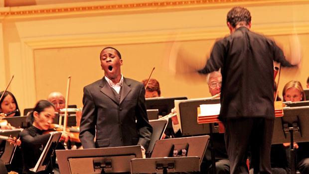 Baritone Nathan De’Shon Myers joins the Albany Symphony and conductor David Allan Miller. Baritone Nathan De’Shon Myers joins the Albany Symphony and conductor David Allan Miller.