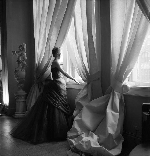Nancy James in Charles James Swan Gown, 1955 Nancy James in Charles James Swan Gown, 1955