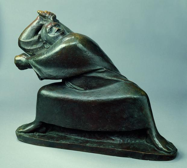 Ernst Barlach (1870-1937). The Beserker, 1910. Bronze, 21 ½ x 28 7/8 x 10 3/8 in. (54.5 x 73.4 x 26.4 cm).