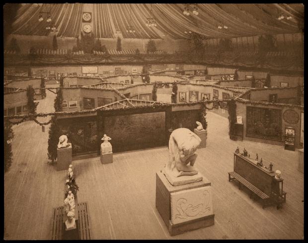 Overhead view of Armory installation, 1913. Walt Kuhn, Kuhn family papers, and Armory Show records, Archives of American Art, Smithsonian Institution