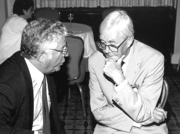 Richard Ravitch confers with Senator Daniel Patrick Moynihan