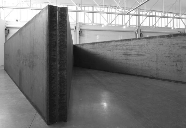Richard Serra. 7 Plates 6 Angels, 2013. Weatherproof steel. 8 ft. x 81 ft. 10 in. x 43 ft. 5 in. / 2.44 x 24.94 x 13.23 m