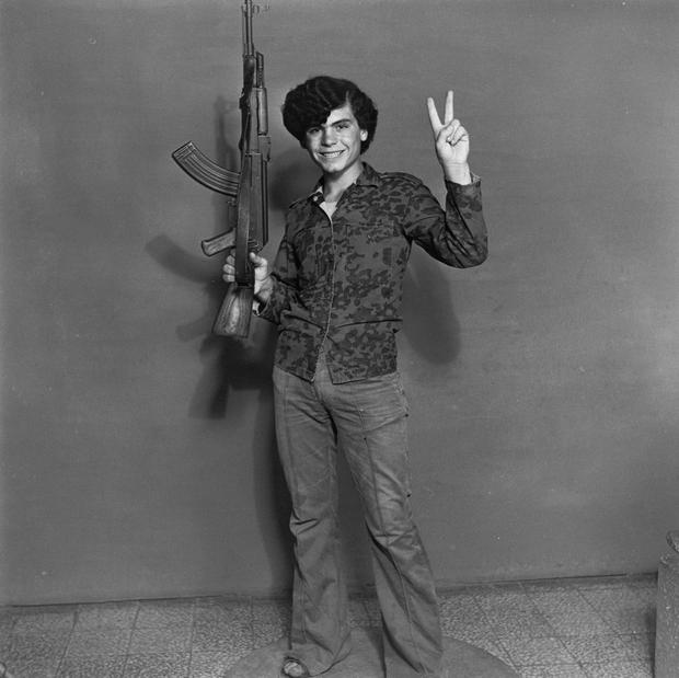 Akram Zaatari, Hashem El Madani—Palestinian resistant, Studio Shehrazade, Saïda, Lebanon, 1970– 72