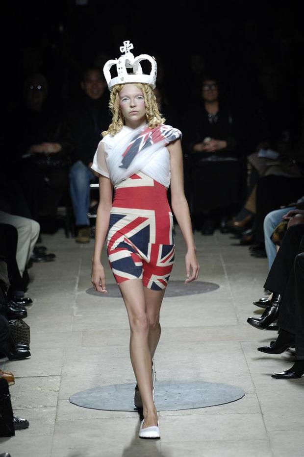 Comme des Garçons (Japanese, founded 1969), spring/summer 2006. by Courtesy of The Metropolitan Museum of Art, Photograph © Nathalie Sanchez for Maison Martin Margiela