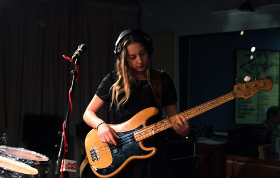 Este Haim on bass.