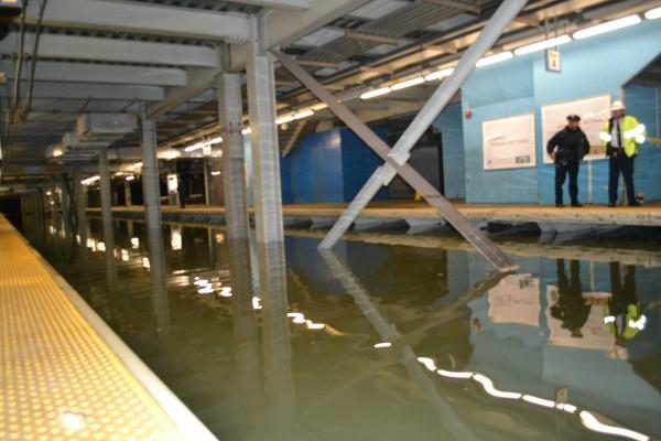 PATH Station, Sandy