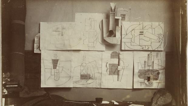 Installation in the artist´s studio at 242, boulevard Raspail. Paris, December 9, 1912, or later