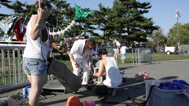 Some set up a chariot race...