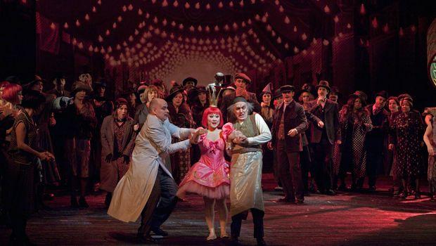 A scene from Act I (Olympia act) of Offenbach’s “Les Contes d’Hoffmann” with Mark Schowalter as Spalanzani, Kathleen Kim as Olympia, and Alan Oke as Cochenille. A scene from Act I (Olympia act) of Offenbach’s “Les Contes d’Hoffmann” with Mark Schowalter as Spalanzani, Kathleen Kim as Olympia, and Alan Oke as Cochenille.