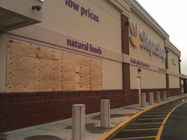 A shuttered Stop & Shop in Far Rockaway on Saturday ahead of Hurricane Irene