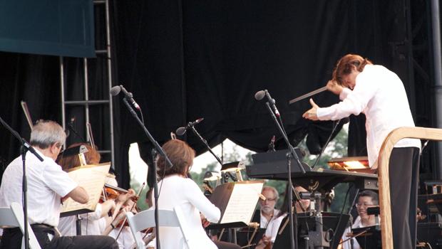 Andrey Boreyko leads the New York Philharmonic in Wagner's prelude to Act 1 of 'Die Meistersinger.'