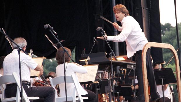 Andrey Boreyko leads the New York Philharmonic in Wagner's prelude to Act 1 of 'Die Meistersinger.'