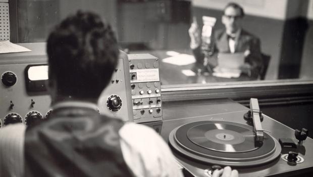 In 1936, Hogan partnered with Elliot Sanger and turned W2XR into WQXR, the first licensed high fidelity station in the U.S. and a commercial venture. Above: an early production booth at 730 Fifth Ave. In 1936, Hogan partnered with Elliot Sanger and turned W2XR into WQXR, the first licensed high fidelity station in the U.S. and a commercial venture. Above: an early production booth at 730 Fifth Ave.
