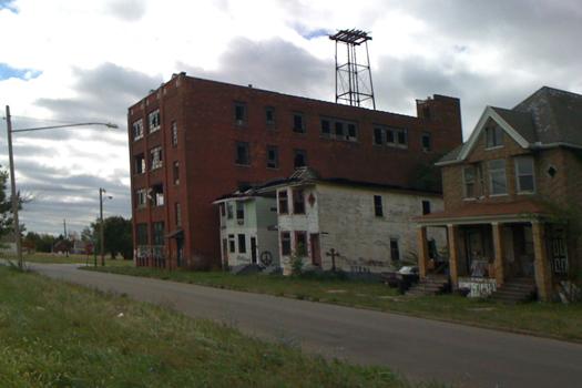 Detroit ruin architecture, homesteading, cigar factory