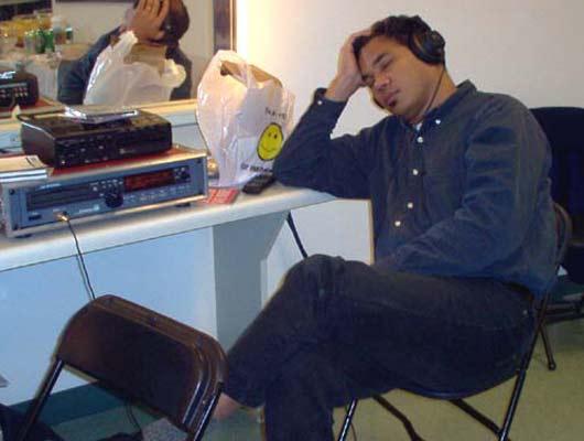 WNYC engineer George Wellington relaxes before the concert, 10/23/03.