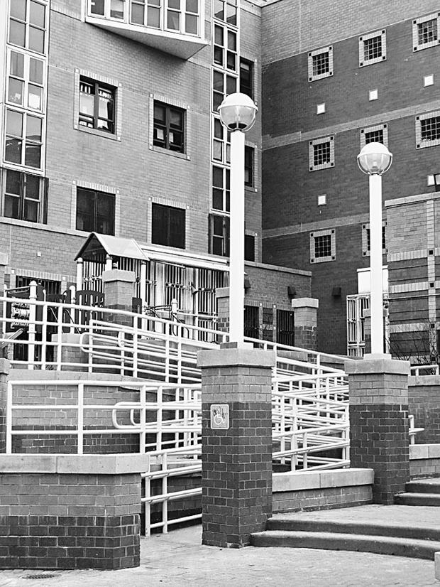 P.S. 8, Luis Bernard School, 465 W.167th St., bet. Jumel Pl. and Amsterdam Ave. N side. 1996. Gruzen Samton. P.S. 8, Luis Bernard School, 465 W.167th St., bet. Jumel Pl. and Amsterdam Ave. N side. 1996. Gruzen Samton.