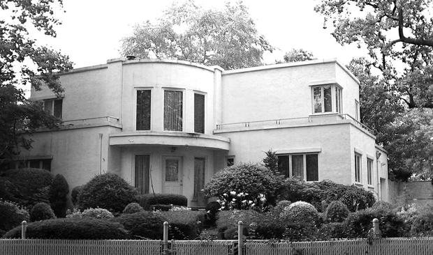 Beech Court (residential grouping), particularly Nos.3 and 10 Beech Court (houses), N of 14th Ave. bet. College Point Blvd. and 121st St. Beech Court (residential grouping), particularly Nos.3 and 10 Beech Court (houses), N of 14th Ave. bet. College Point Blvd. and 121st St.