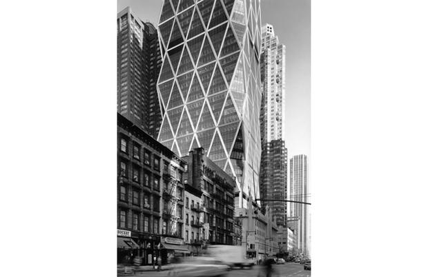 From Building Up and Tearing Down: Reflections on the Age of Architecture by Paul Goldberger (The Monacelli Press) From Building Up and Tearing Down: Reflections on the Age of Architecture by Paul Goldberger (The Monacelli Press)