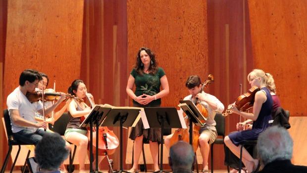 Soprano Susanna Phillips and musicians rehearse Zemlinsky's 'Maiblumen blühten überall'