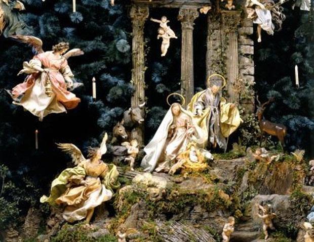 The Met's tree is swathed in 18th century Neopolitan angels.