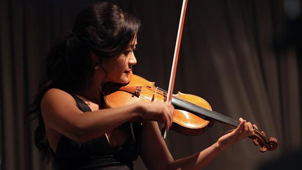 Violinist Chee-Yun performing on the 1,800th broadcast of the Young Artists Showcase.