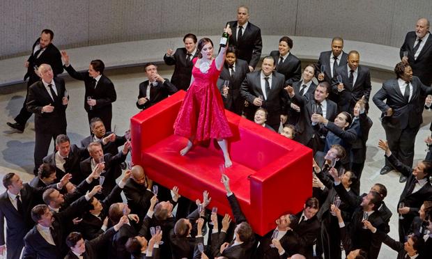Diana Damrau as Violetta in Act I of Verdi’s La Traviata at the Metropolitan Opera Diana Damrau as Violetta in Act I of Verdi’s La Traviata at the Metropolitan Opera