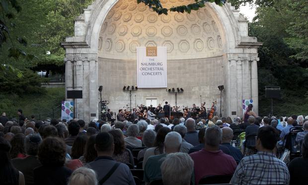 A packed crowd at the Naumburg Bandshell.
