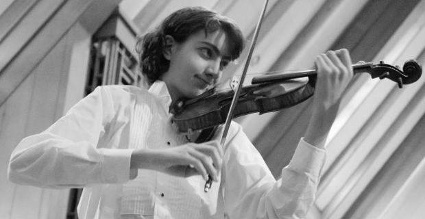 Violinist Stephen Waarts Violinist Stephen Waarts