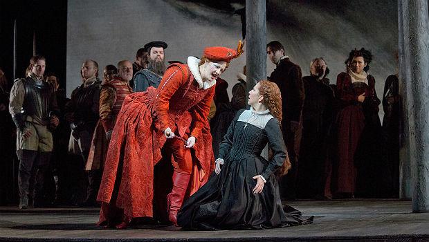 Elza van den Heever and Joyce DiDonato in Donizetti's 'Maria Stuarda' Elza van den Heever as Elisabetta and Joyce DiDonato as the title character in Donizetti's 'Maria Stuarda'