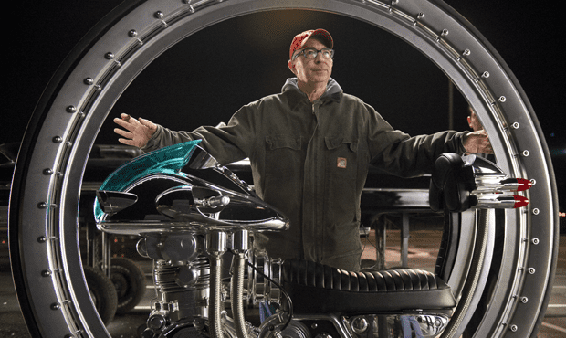 Director Barry Sonnenfeld on the set of Men In Black III Director Barry Sonnenfeld on the set of 'Men In Black III'