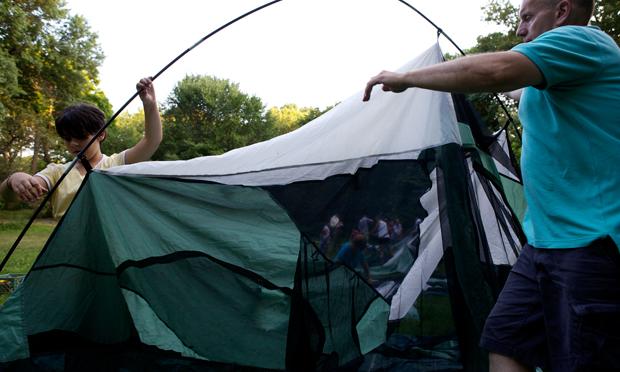 Paul-Shatraw and his daughter Elizabeth camping in Central-Park Paul-Shatraw and his daughter Elizabeth camping in Central-Park