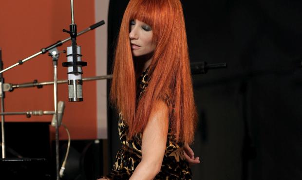 Tori Amos Studio 360 Episode 818, Tori, Astro-poetry, Sarah Polley