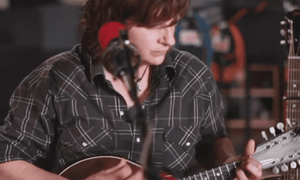 Amy Ray live in the Soundcheck studio