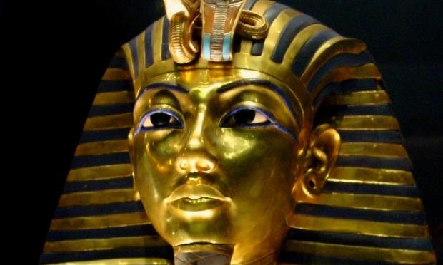The famous mask from Tutenkhamun's tomb. The famous mask from Tutenkhamun's tomb.