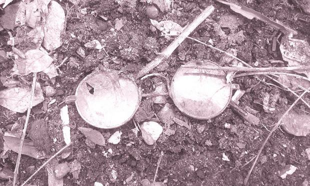 Broken spectacles