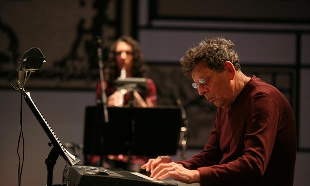 Glass performing 'Book of Longing' in Milan, September 2008