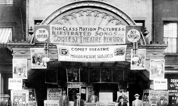 Movie theatre, 1917