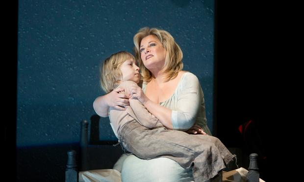 Anthony Reznikovsky as Marie's child and Deborah Voigt as Marie in Berg's 'Wozzeck.' Anthony Reznikovsky as Marie's child and Deborah Voigt as Marie in Berg's 'Wozzeck.'