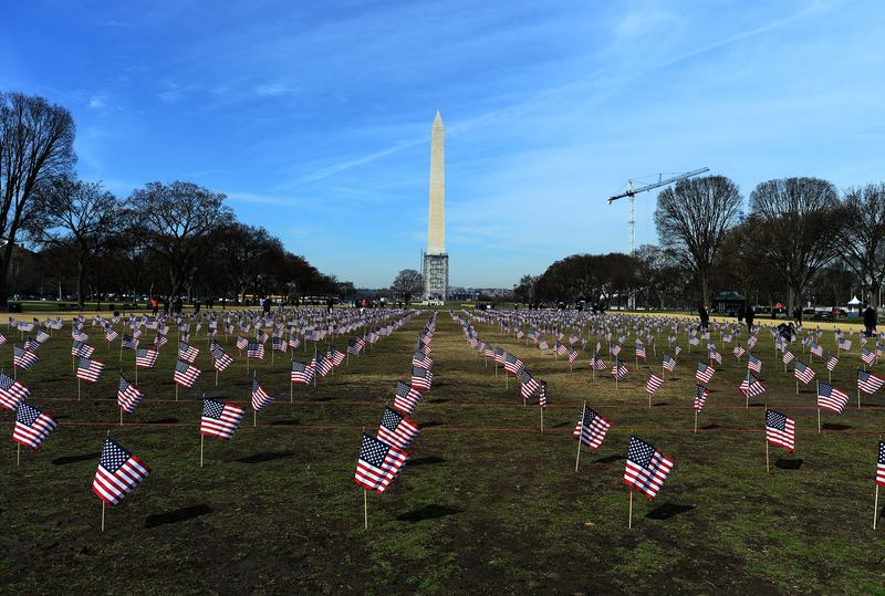 Iraq and Afghanistan veterans installed the flags to represent the 1,892 veterans and service members who committed suicide this year. National Mall in Washington, DC, on March 27, 2014.