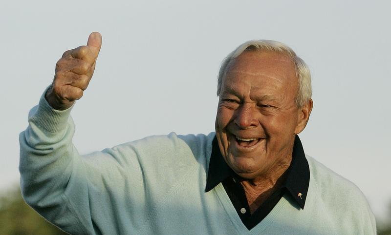April 5, 2007: Arnold Palmer acknowledging the crowd after hitting the ceremonial first tee shot prior to the first round of the 2007 Masters golf tournament at the Augusta National Golf Club.