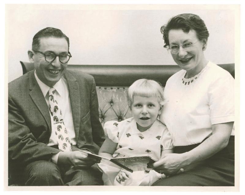 Roz Chast with her parents