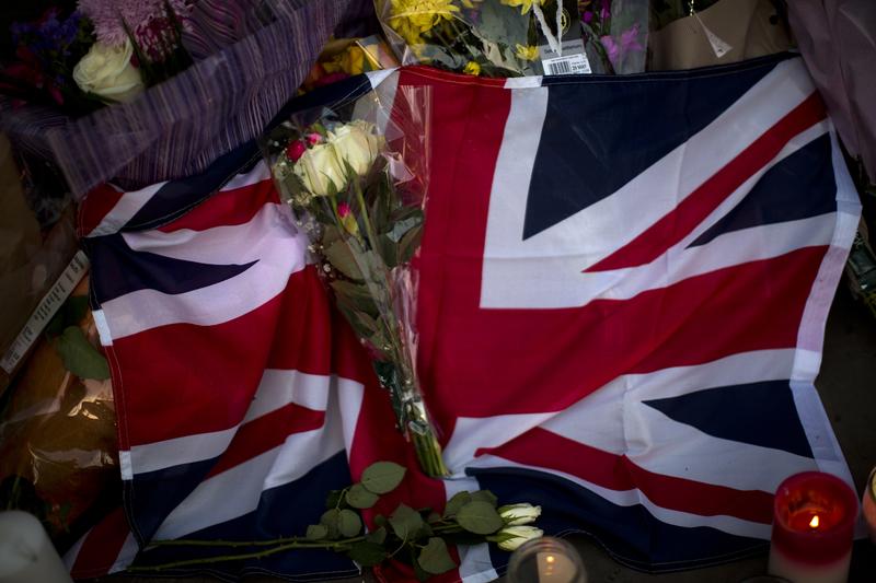 Thousands of mourners turned out for a vigil in the center of Manchester to honor those who died during the terror attack at a rock concert.