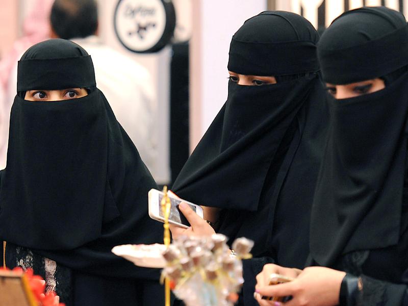 A Tweet On Womens Veils Followed By Raging Debate In Saudi Arabia Wnyc 