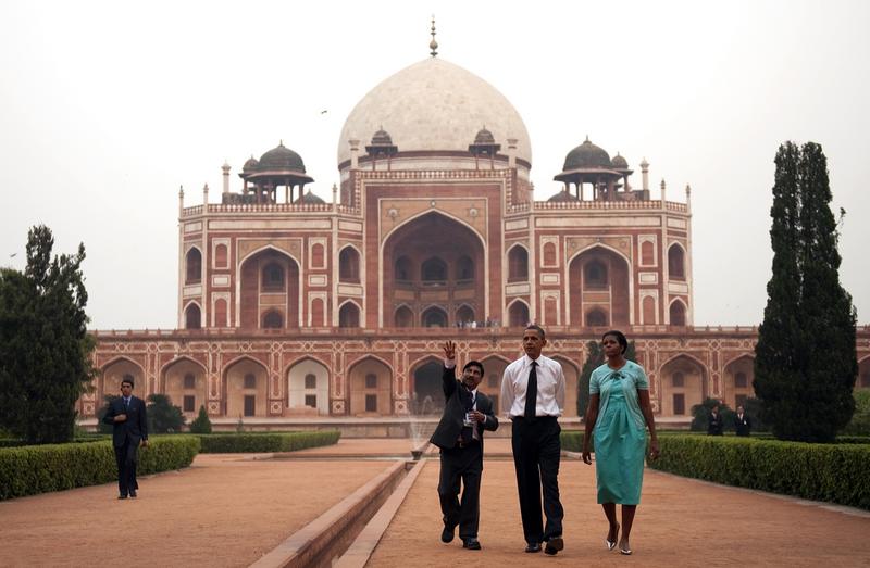 President Barack Obama and First Lady Michelle Obama tour through Humayun's Tomb in New Dehli on November 7, 2010.
