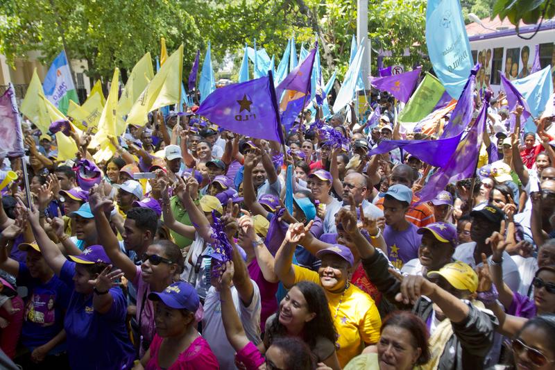 Supporters of Danilo Medina gather in Santo Domingo, Dominican Republican