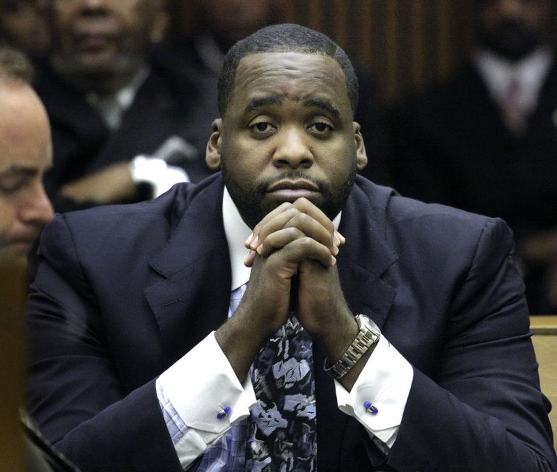 Former Detroit Mayor Kwame Kilpatrick appears in Wayne County Circuit Court for his sentencing October 28, 2008 in Detroit, Michigan.