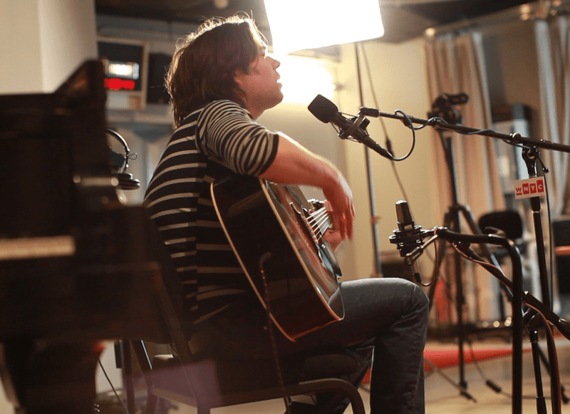Rufus Wainwright plays live in the Soundcheck studio