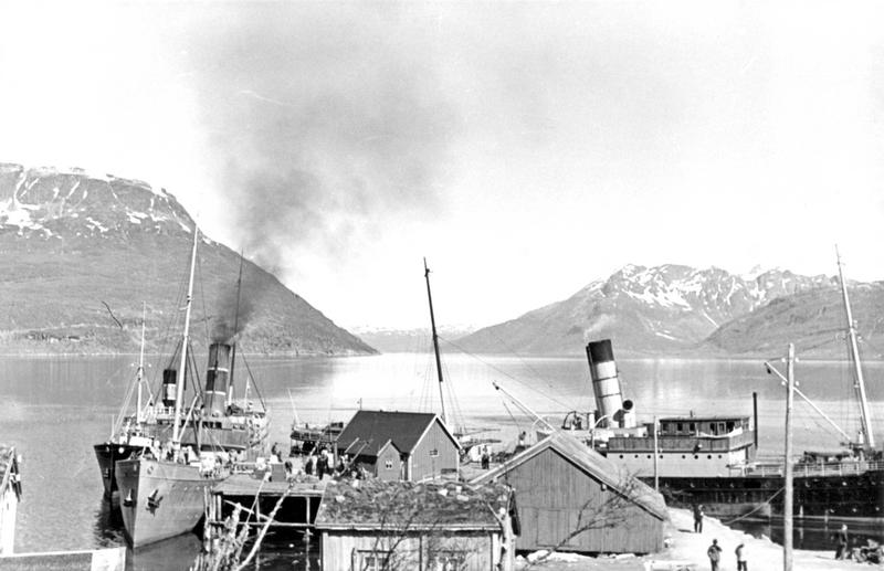 Ships in Trondheim, Norway (1940)